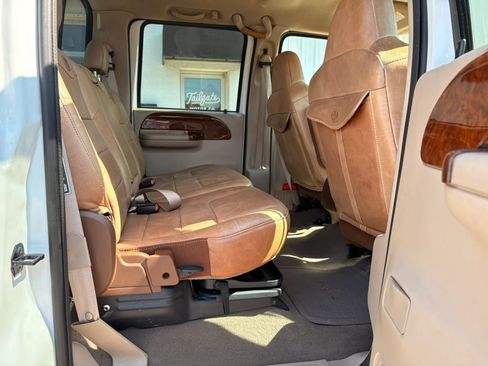Used 2004 Ford F350 Lariat AWD/4WD image 10