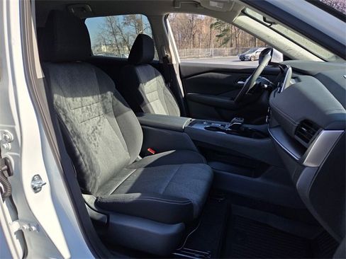 New 2026 Nissan Rogue SV image 10