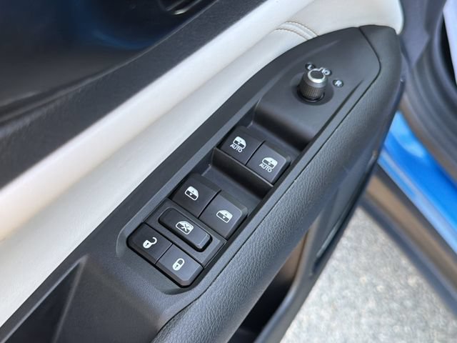 Used 2025 Jeep Compass Limited AWD/4WD image 19