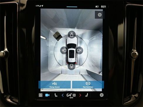 Used 2024 Volvo XC60 T8 Plus w/ Protection Package Premier image 19