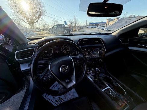 Used 2018 Nissan Maxima 3.5 SV FWD image 14
