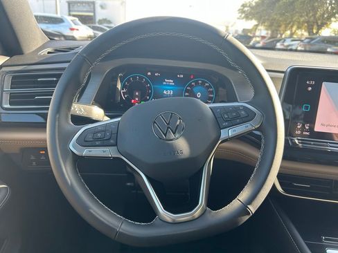 New 2026 Volkswagen Atlas Cross Sport SE FWD image 19