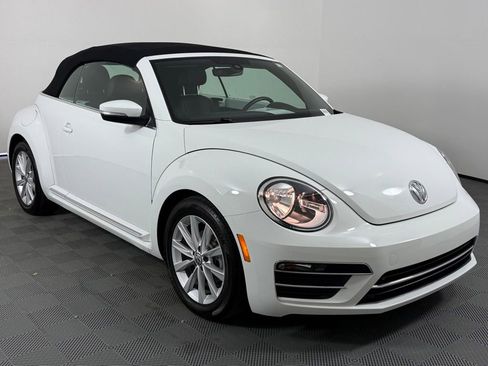 Used 2019 Volkswagen Beetle 2.0T SE image 9