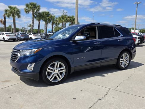 Used 2019 Chevrolet Equinox Premier FWD image 2