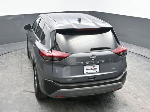 Used 2023 Nissan Rogue S image 21