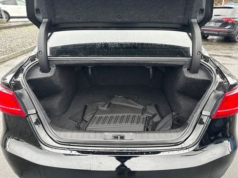 Used 2017 Nissan Maxima Platinum w/ Interior Lighting Package image 26