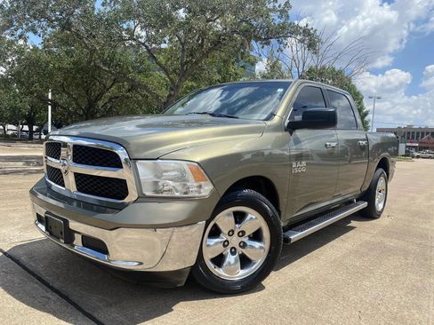 Used 2013 RAM 1500 Classic SLT w/ Remote Start & Security Group RWD image 2
