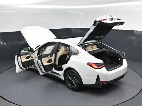 New 2026 BMW i4 eDrive40 w/ Premium Package image 2
