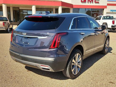 Used 2024 Cadillac XT5 Premium Luxury w/ Technology Package image 4
