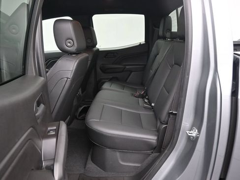 Used 2025 Chevrolet Colorado Trail Boss AWD/4WD image 14
