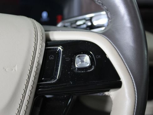 Used 2023 Lincoln Aviator Reserve w/ Equipment Group 201A image 32