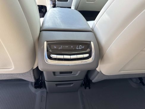 Certified 2025 Cadillac XT6 Premium Luxury w/ LPO, Floor Liner Package AWD/4WD image 18