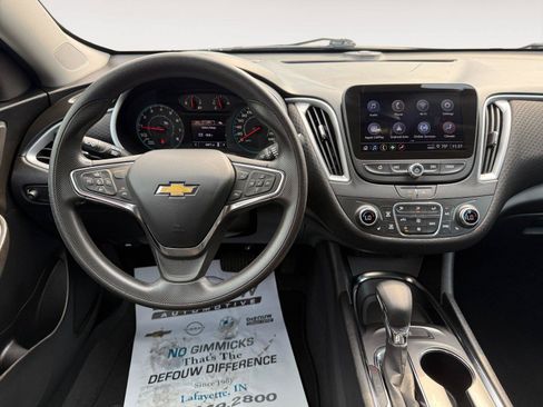 Used 2023 Chevrolet Malibu LT FWD image 13