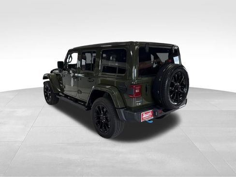 Used 2023 Jeep Wrangler Unlimited Sahara w/ Cold Weather Group AWD/4WD image 3