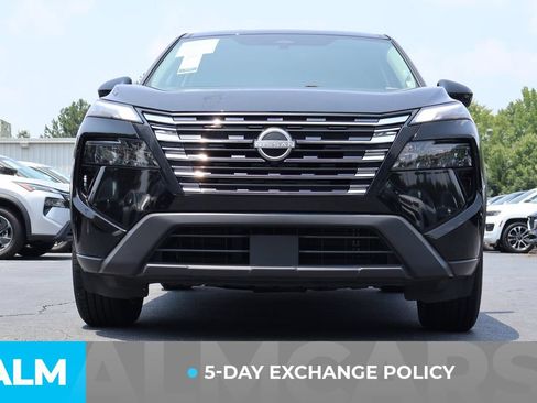 Used 2024 Nissan Rogue SV FWD image 3