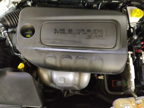 Used 2020 Jeep Cherokee Latitude w/ Cold Weather Group image 30