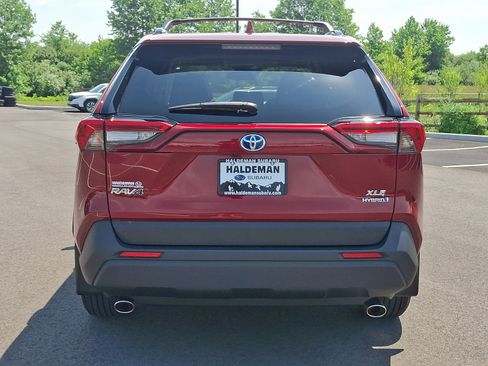 Used 2023 Toyota RAV4 XLE AWD/4WD image 6