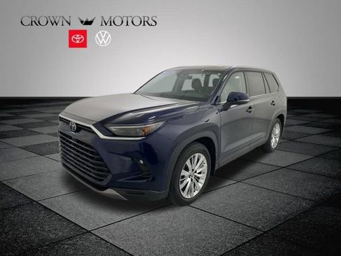 Used 2026 Toyota Grand Highlander AWD image 3