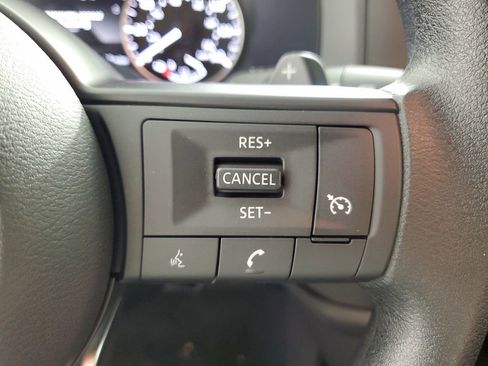 New 2025 Nissan Pathfinder S image 23