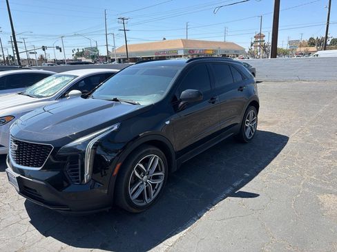 Used 2019 Cadillac XT4 Sport FWD image 1