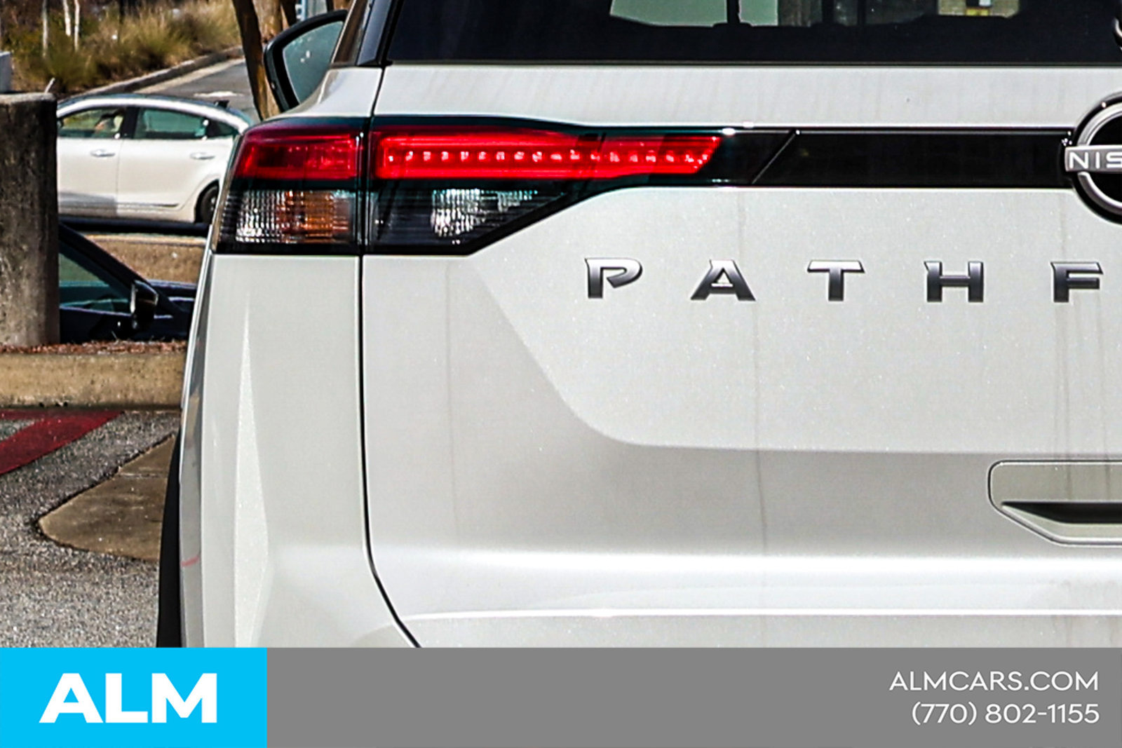 Certified 2025 Nissan Pathfinder SV FWD image 13
