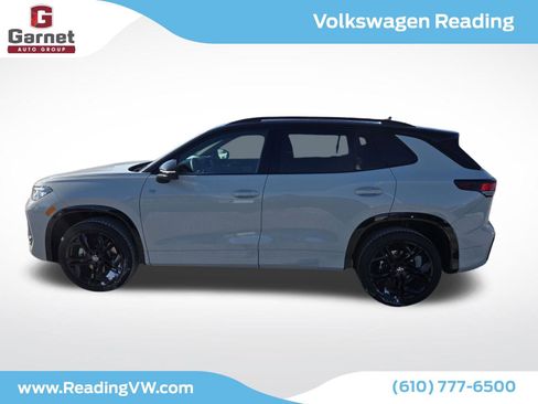 New 2026 Volkswagen Tiguan SE R-Line image 2