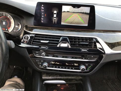 Used 2017 BMW 540i image 9