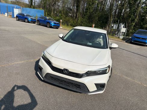 Used 2022 Honda Civic LX image 3