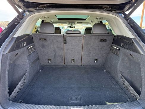 Used 2019 Audi Q5 2.0T Premium w/ Convenience Package image 17