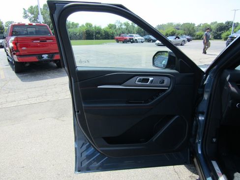 New 2025 Ford Explorer ST-Line w/ Premium Package image 14