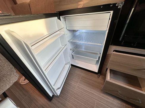 Used 2021 RAM ProMaster 3500 w/ Convenience Group image 36