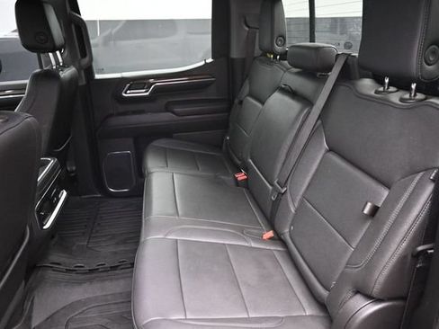 Used 2024 GMC Sierra 1500 Elevation w/ Elevation Premium Package AWD/4WD image 17