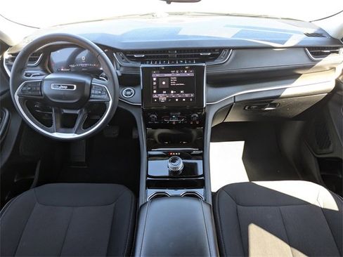 Certified 2023 Jeep Grand Cherokee L Laredo image 14