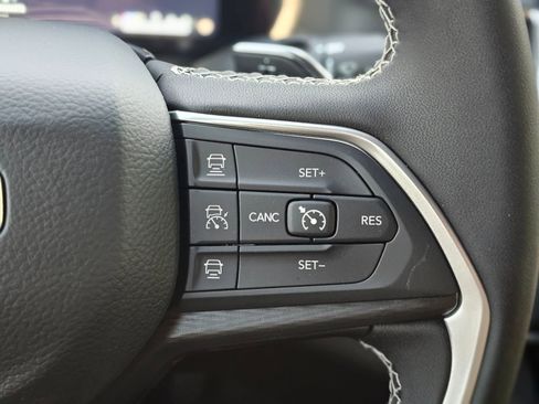 New 2026 Jeep Grand Cherokee Laredo image 16