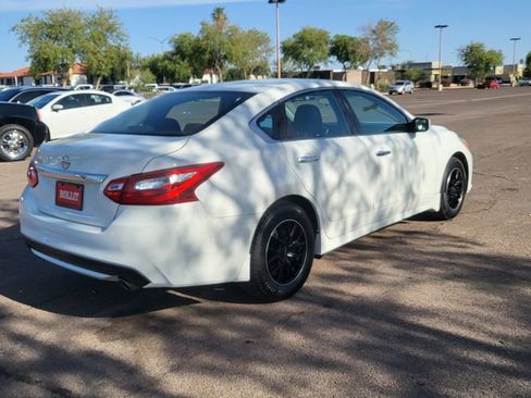 Used 2017 Nissan Altima 2.5 S w/ Power Driver Seat Package FWD image 9
