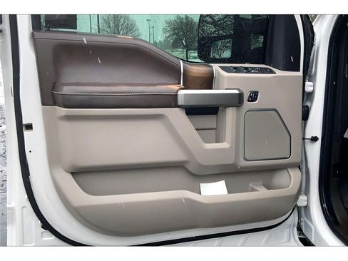 Used 2019 Ford F350 Limited image 24