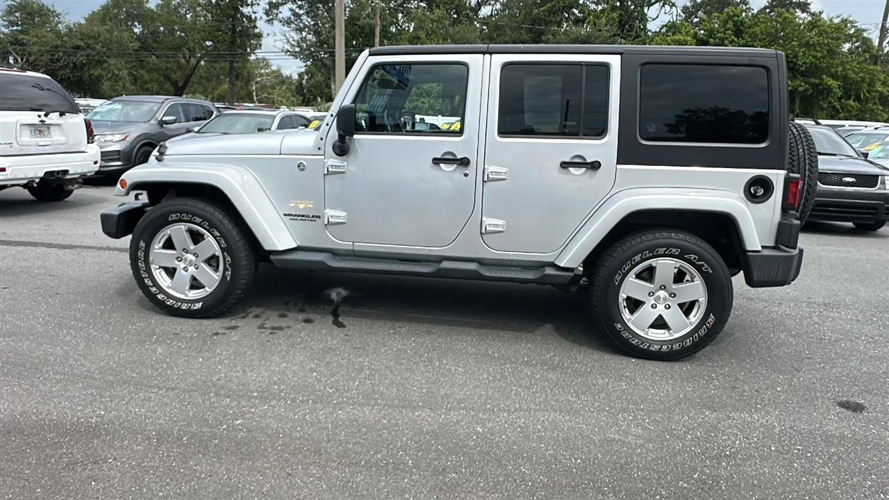 Used 2012 Jeep Wrangler Unlimited Sahara w/ Max Tow Pkg AWD/4WD image 16