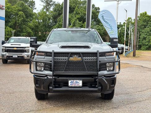 Used 2025 Chevrolet Silverado 2500 Custom w/ Custom Value Package AWD/4WD image 11