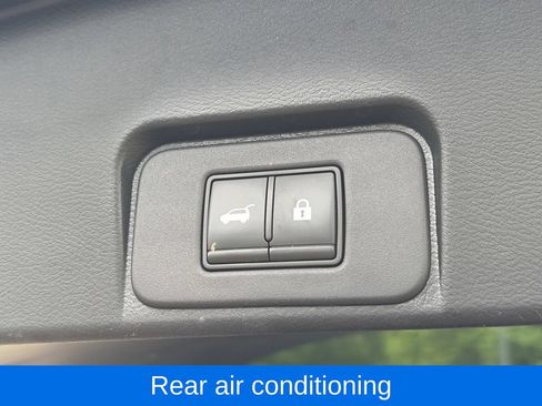 Used 2021 Nissan Rogue SL AWD/4WD image 9
