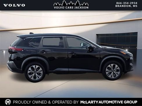 Used 2023 Nissan Rogue SV FWD image 3