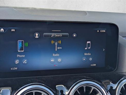 Used 2025 Mercedes-Benz GLA 250 image 11