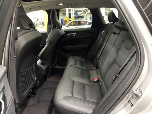 Certified 2023 Volvo XC60 B5 Plus w/ Climate Package image 14