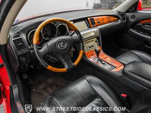 Used 2002 Lexus SC 430 Convertible image 4