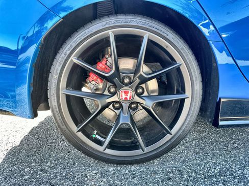 Used 2023 Honda Civic Type R image 11