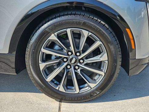 New 2026 Cadillac Lyriq Sport AWD/4WD image 9