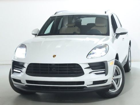 Used 2021 Porsche Macan AWD/4WD image 3