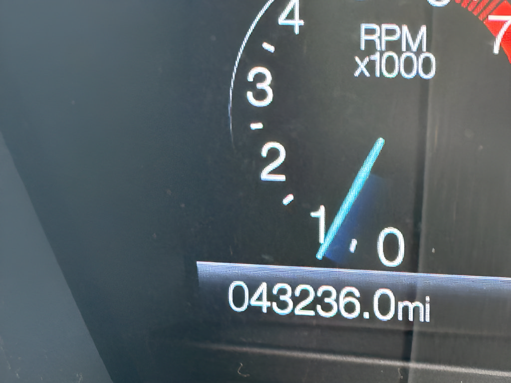Used 2019 Ford Fusion SE FWD image 12