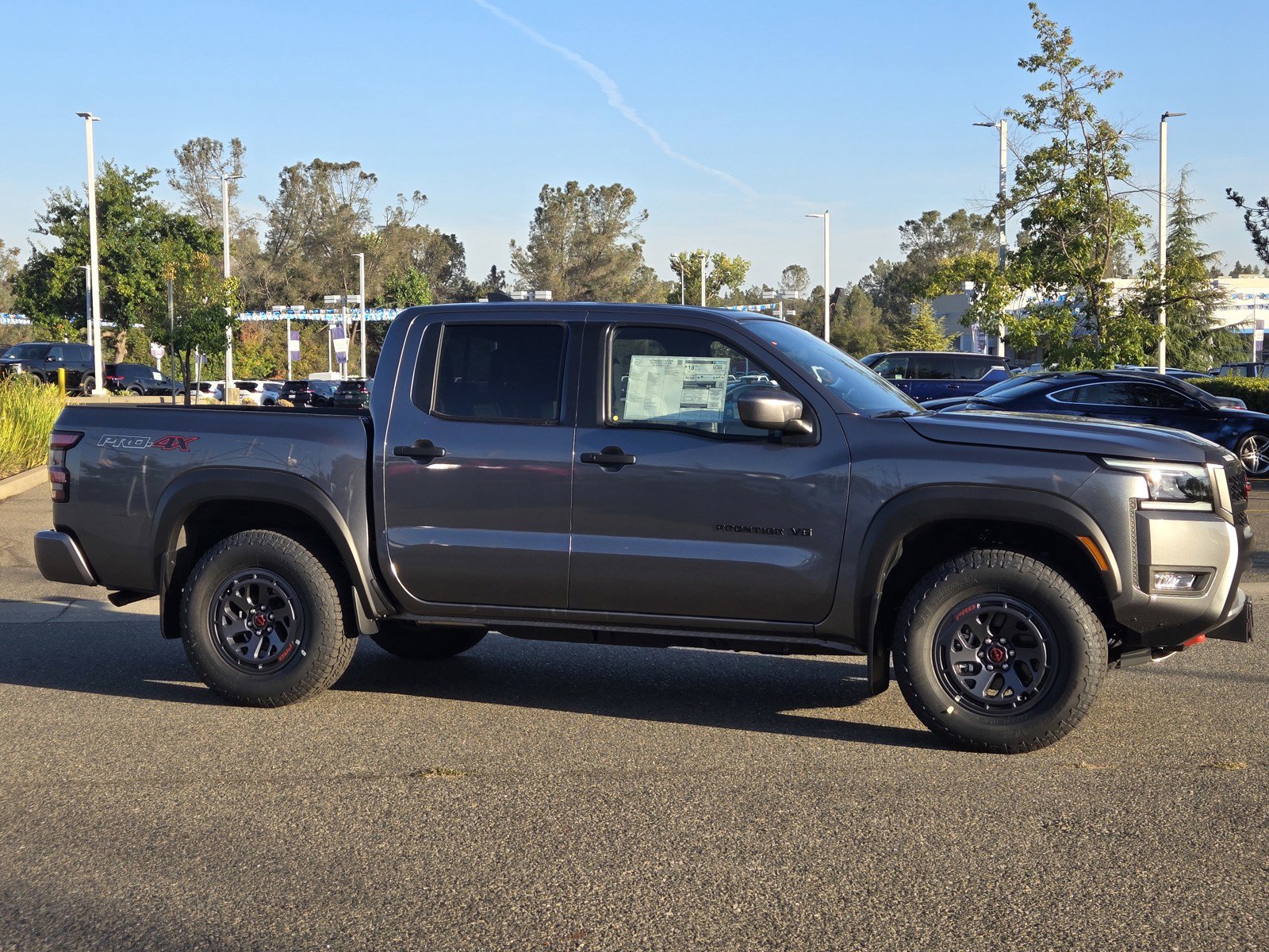 New 2027 Nissan Frontier PRO-4X w/ Tow Package AWD/4WD image 8