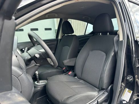 Used 2019 Nissan Versa SV w/ SV Special Edition Package FWD image 15