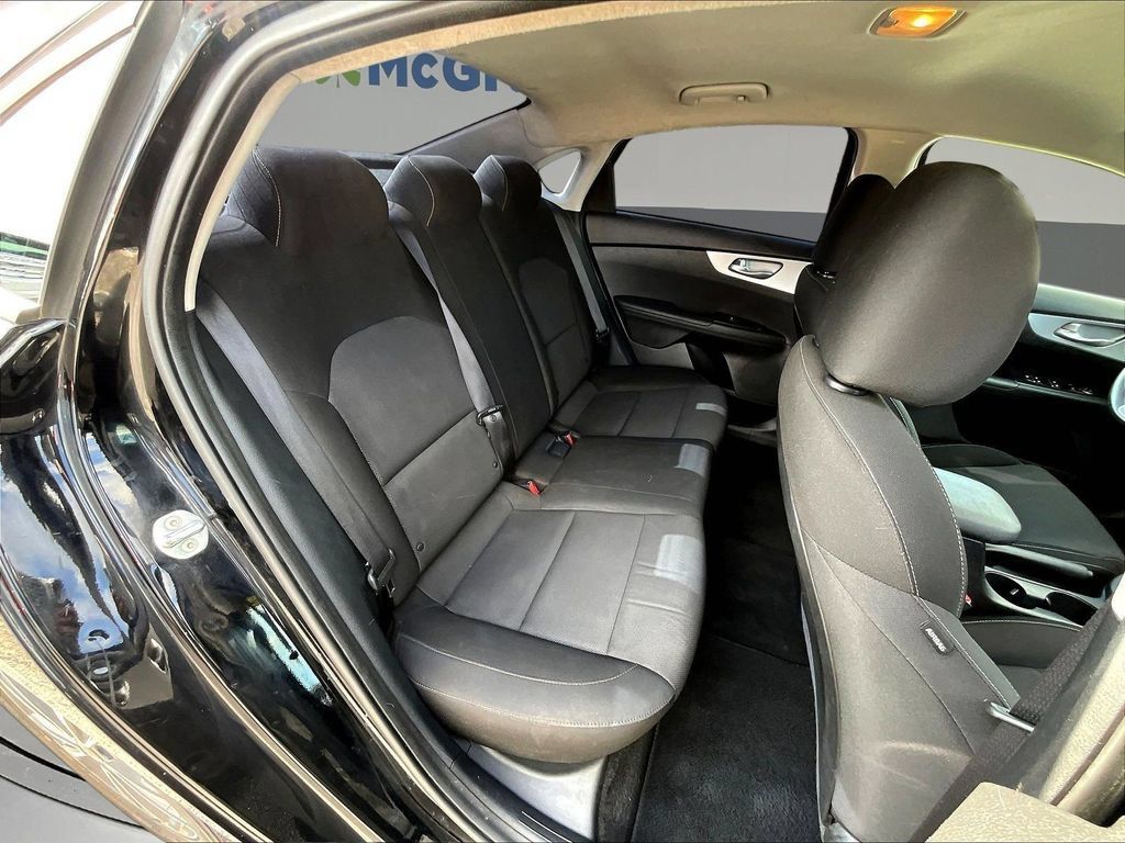 Used 2023 Kia Forte LXS w/ LXS Technology Package FWD image 26